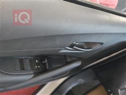 تۆیۆتا کۆرۆلا کرۆس